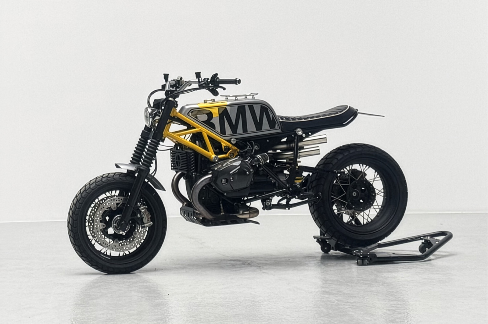 Zireko R nineT — メイングリッド